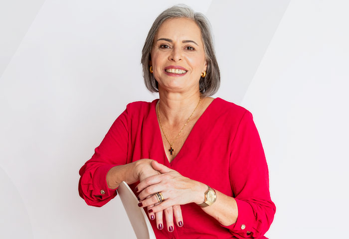 Sara Velloso sorrindo